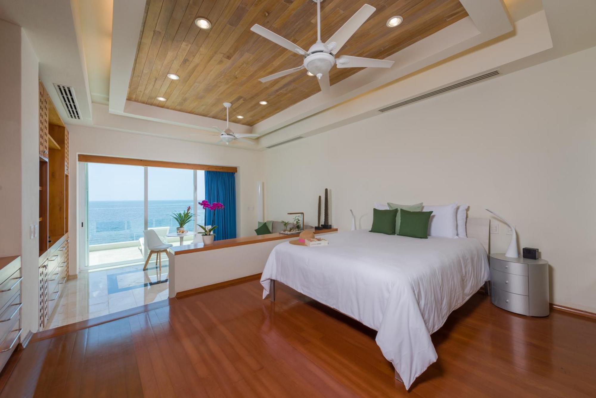 Villa Punta Sam - Beachfront Luxury Cancun