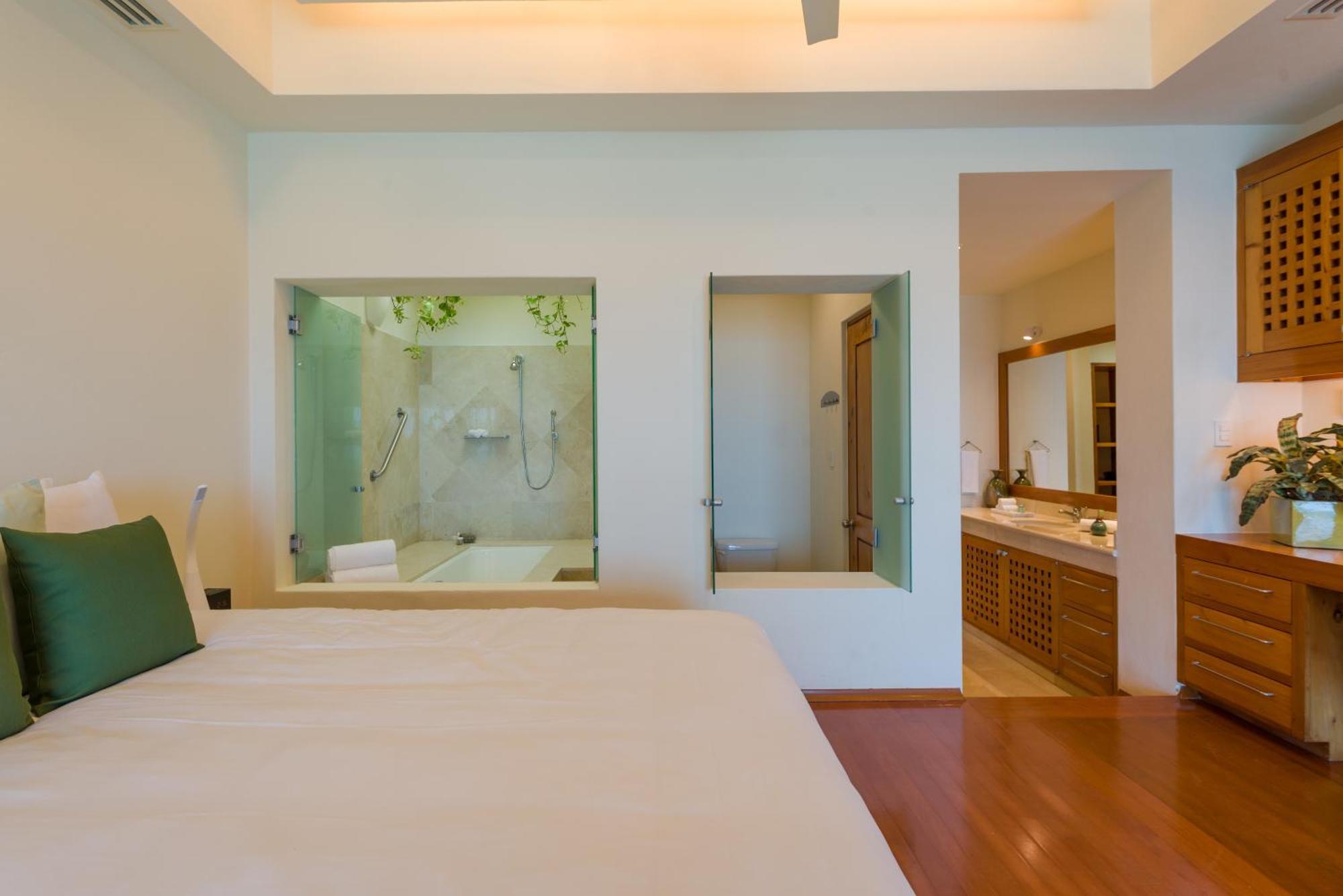 Punta Sam - Beachfront Luxury Cancun