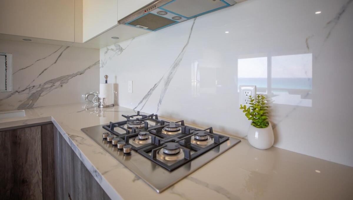 Ocean & Lagoon View Penthouse *
