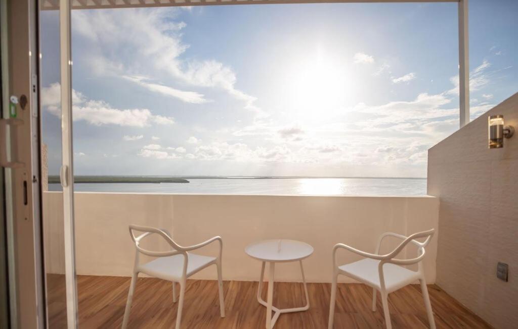 Ocean & Lagoon View Penthouse * Cancún