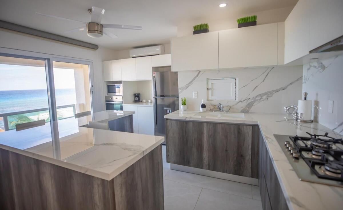 Ocean & Lagoon View Penthouse *