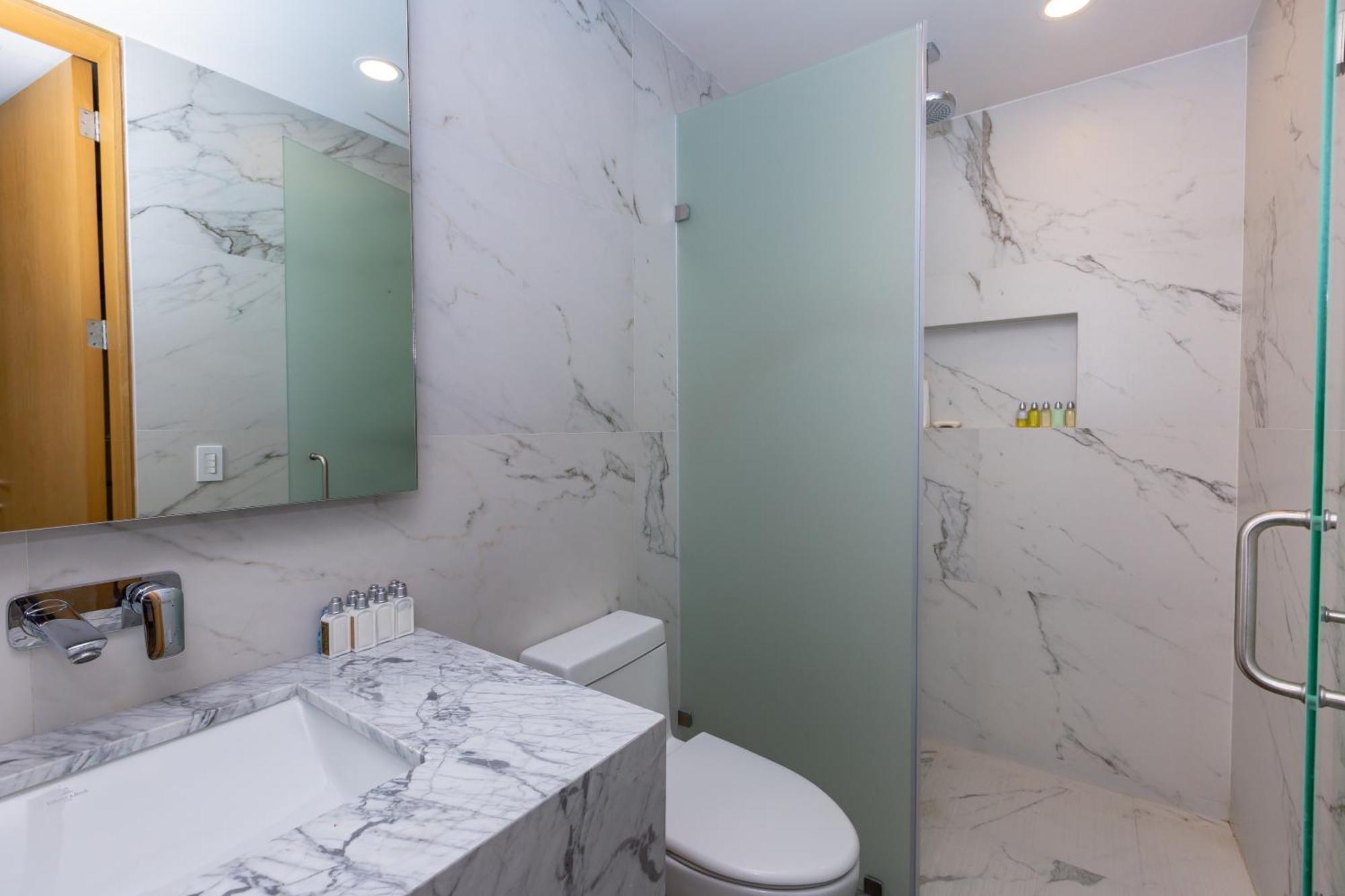 Apartamento Ocean View - Beach, Pool & Jacuzzi!