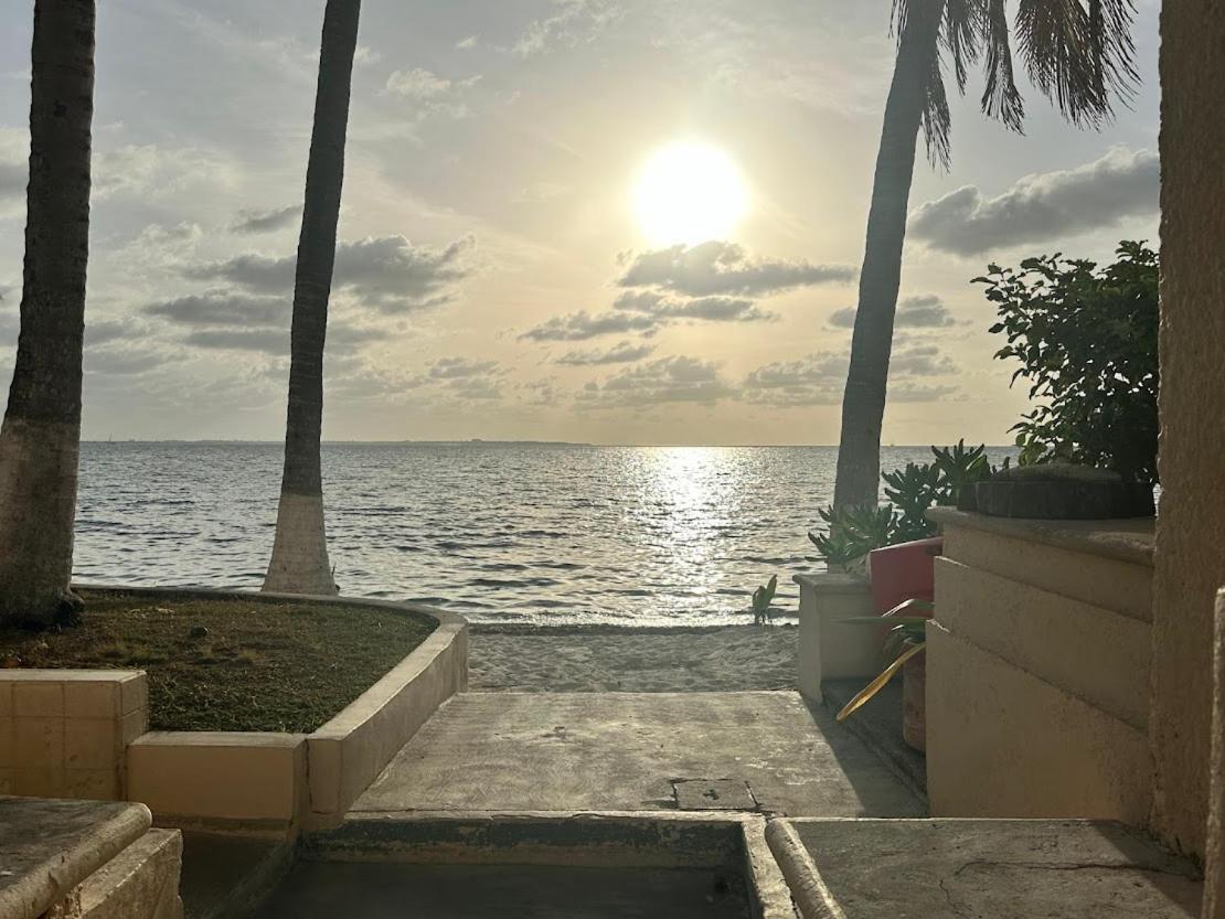 Apartamento A La Orilla Del Mar Puerto Juarez Cancún