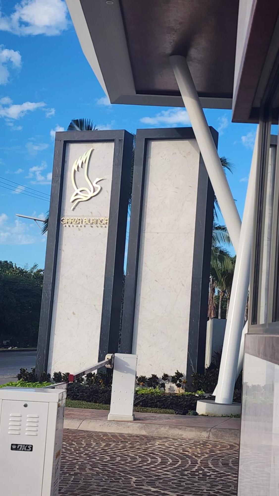 Garza Blanca & Resort