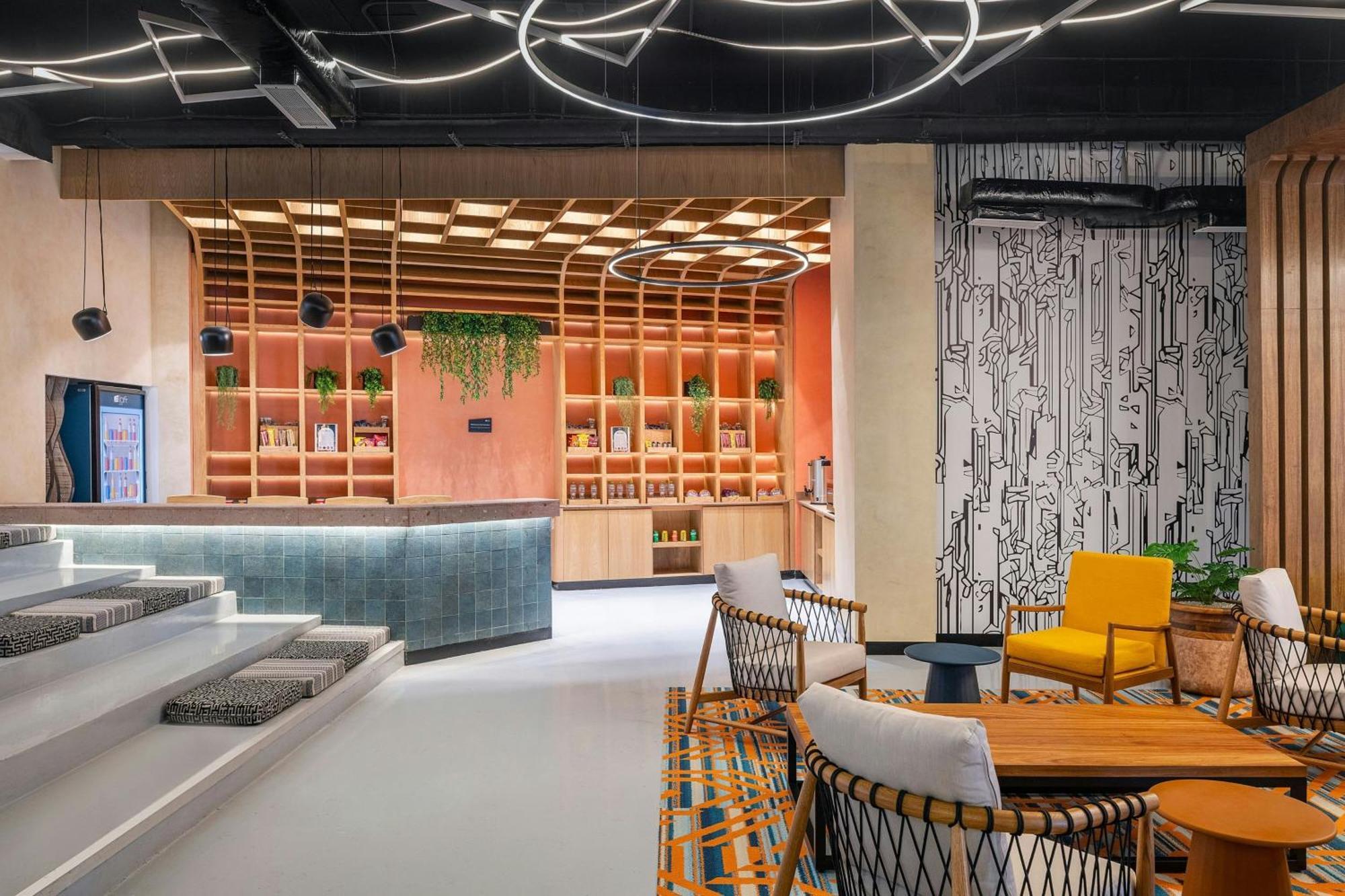 Hotel Aloft 4*