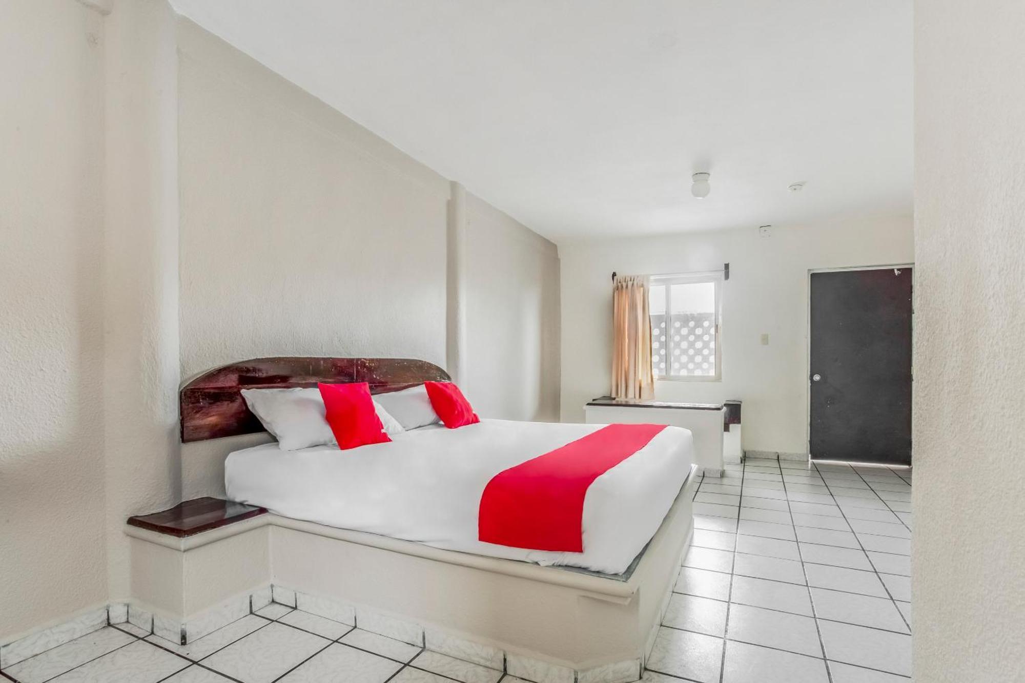 Hotel Oyo Jaguar 2*
