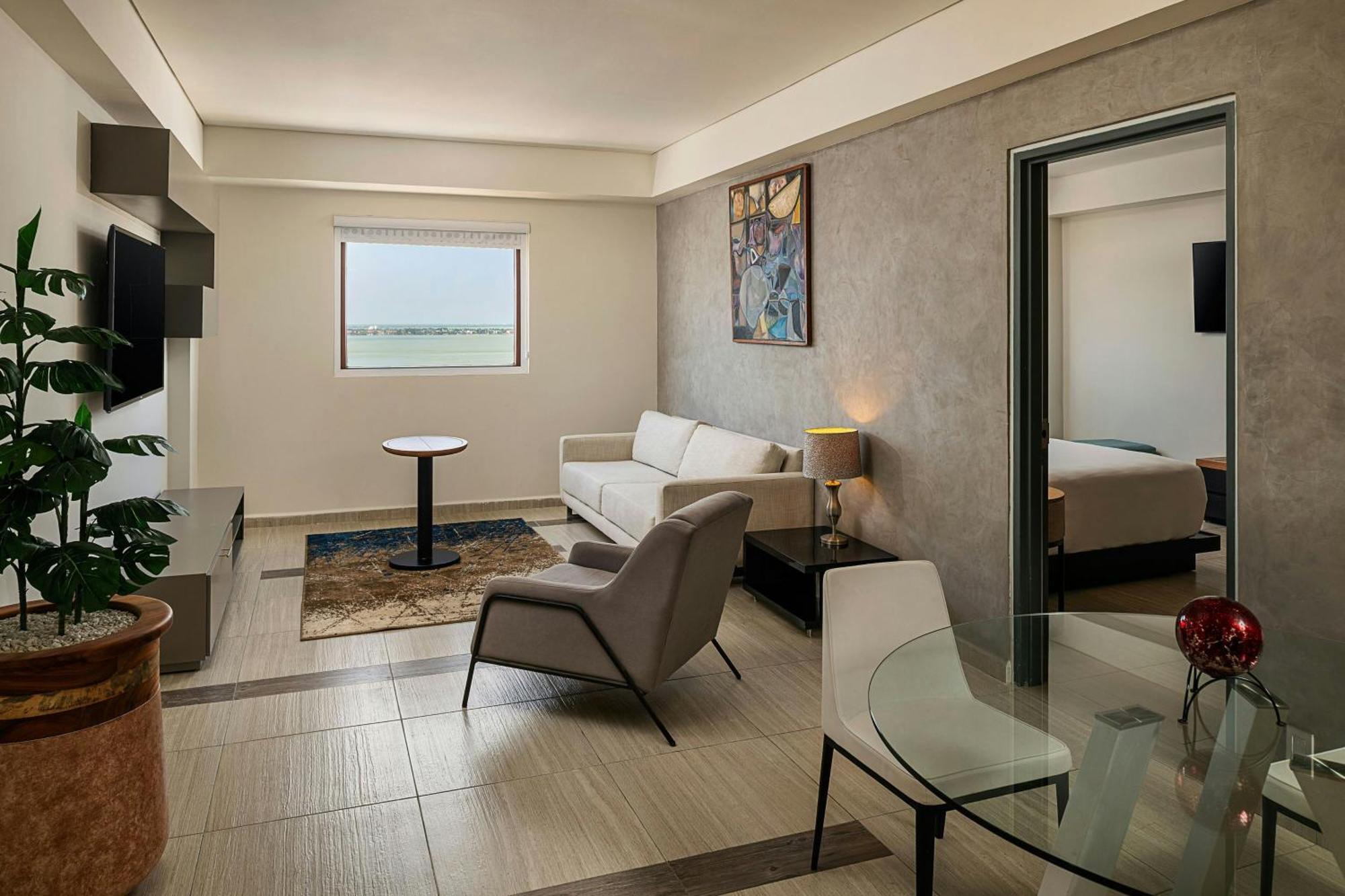Aloft Hotel
