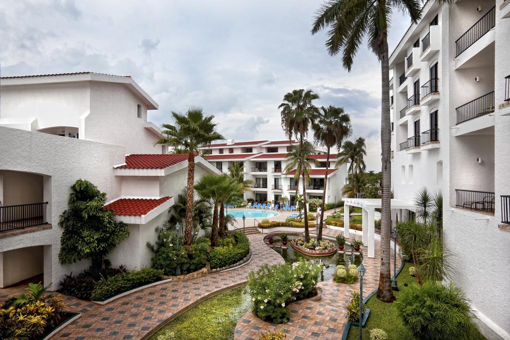 The Royal Resort