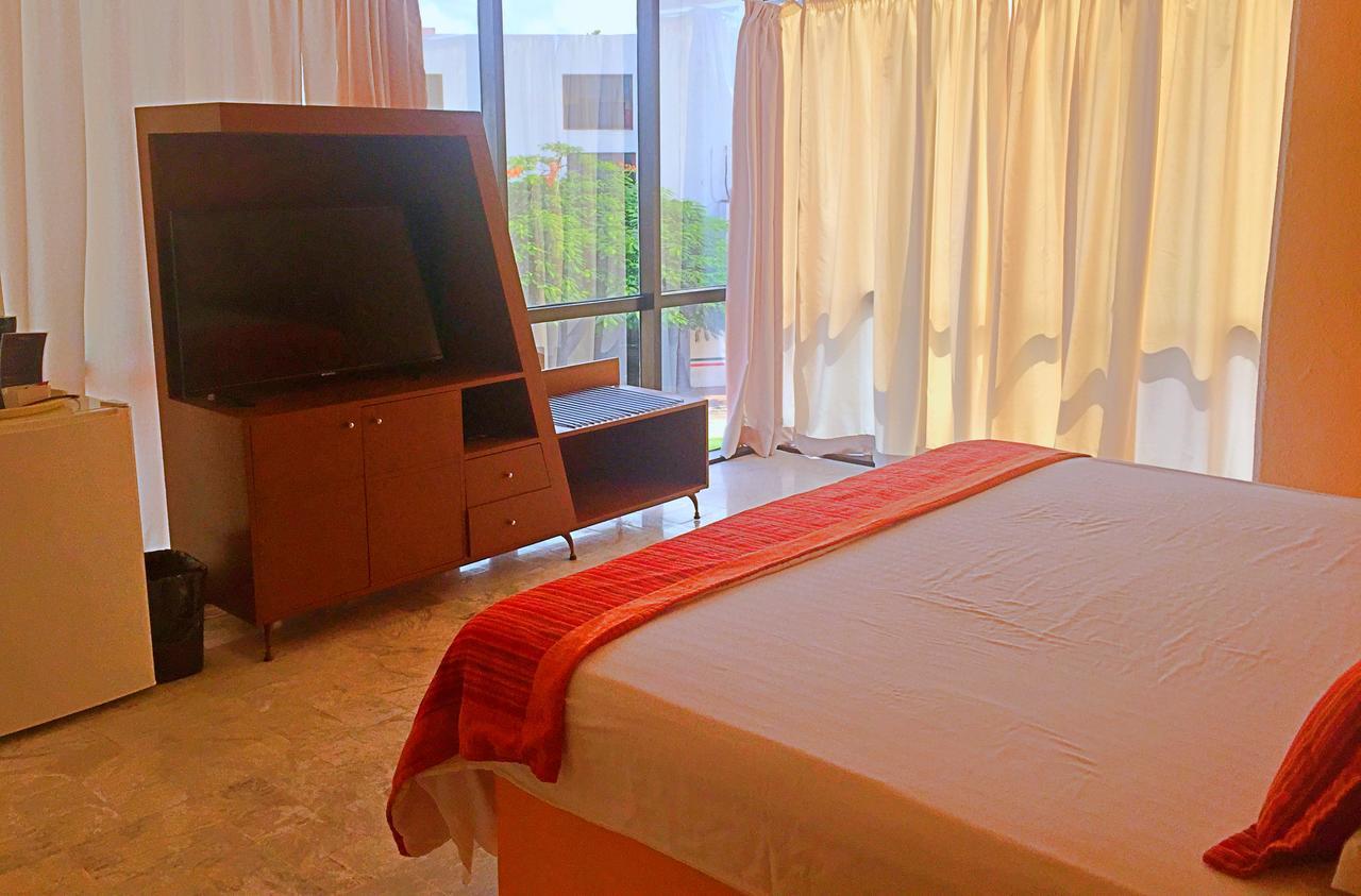 Hotel Versalles 2*