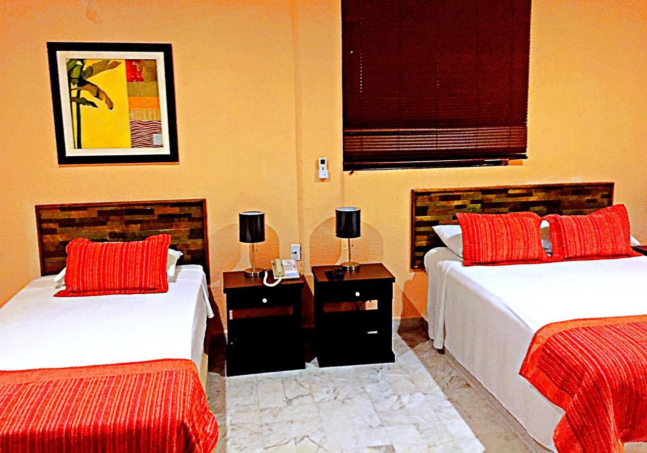 Hotel Versalles Cancún