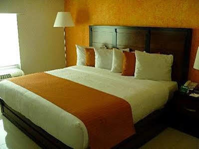 Comfort Aeropuerto 4* Cancun