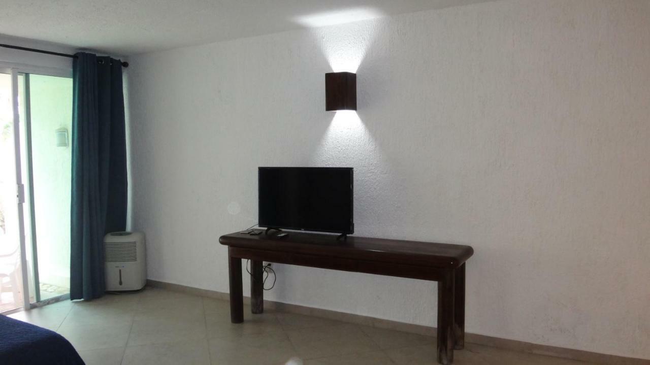 Remodeled Studio In Beachfront Condominium Cancún