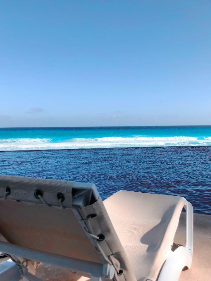 Ocean Front Studio Apartment *