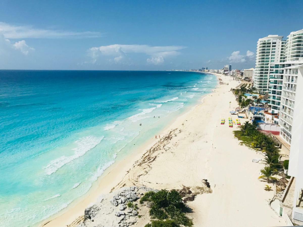Stunning! 2 Bdrm Beach/oceanfront On Beach - Zone * Cancún