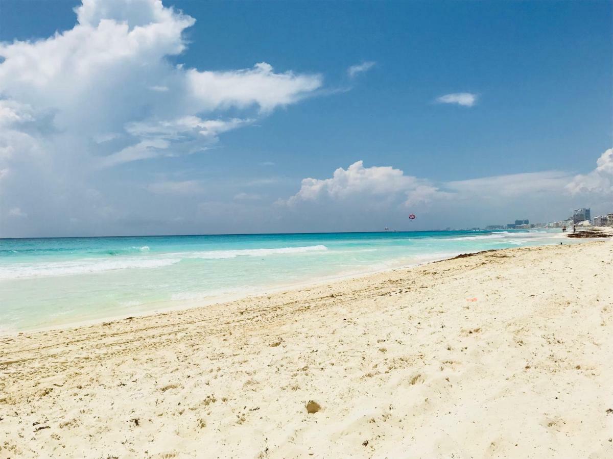 Stunning! 2 Bdrm Beach/oceanfront On Beach - Zone Cancún