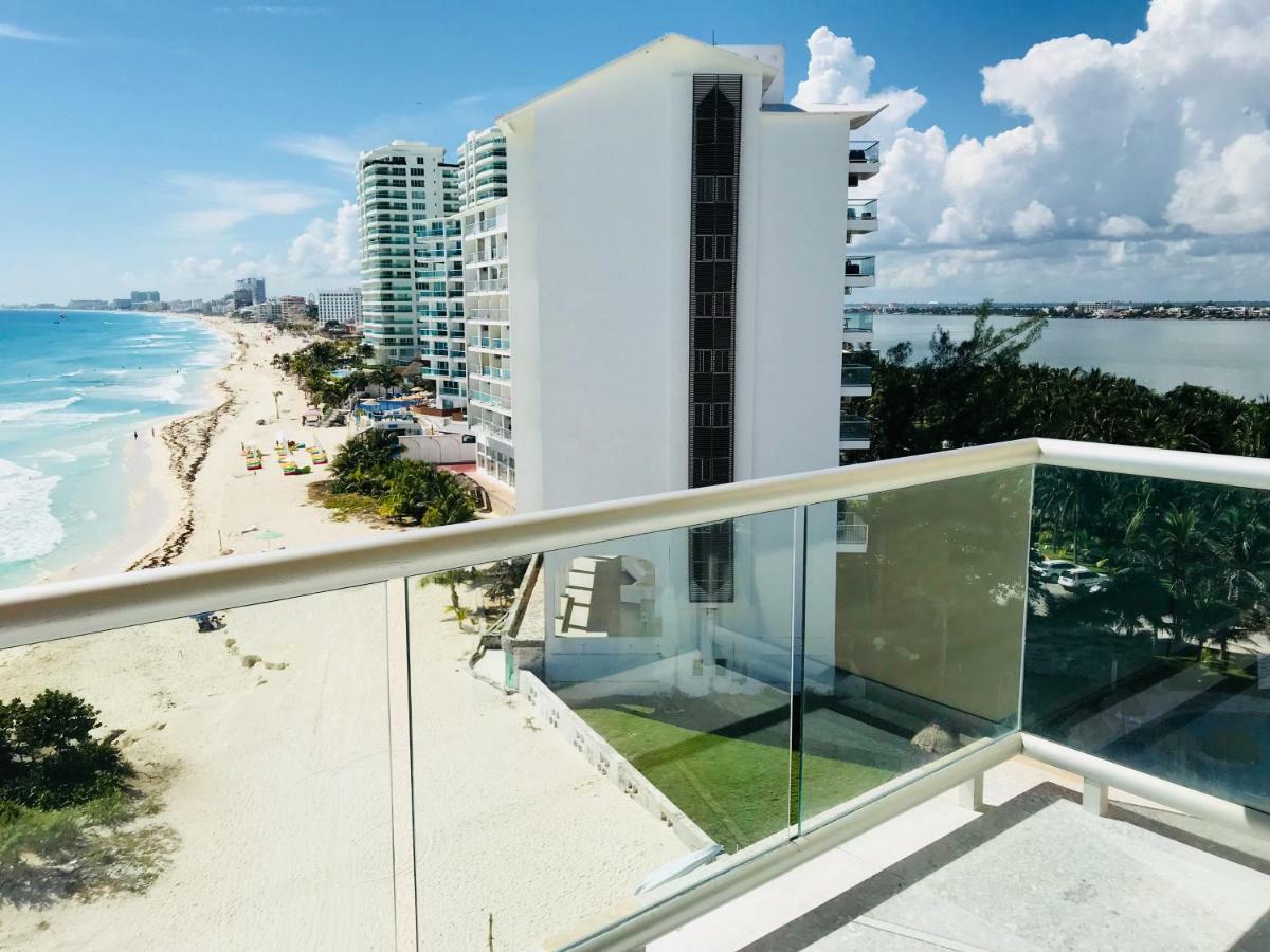Stunning! 2 Bdrm Beach/oceanfront On Beach - Zone Cancún