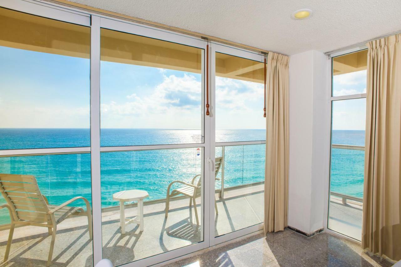 Stunning! 2 Bdrm Beach/oceanfront On Beach - Zone Apartahotel *