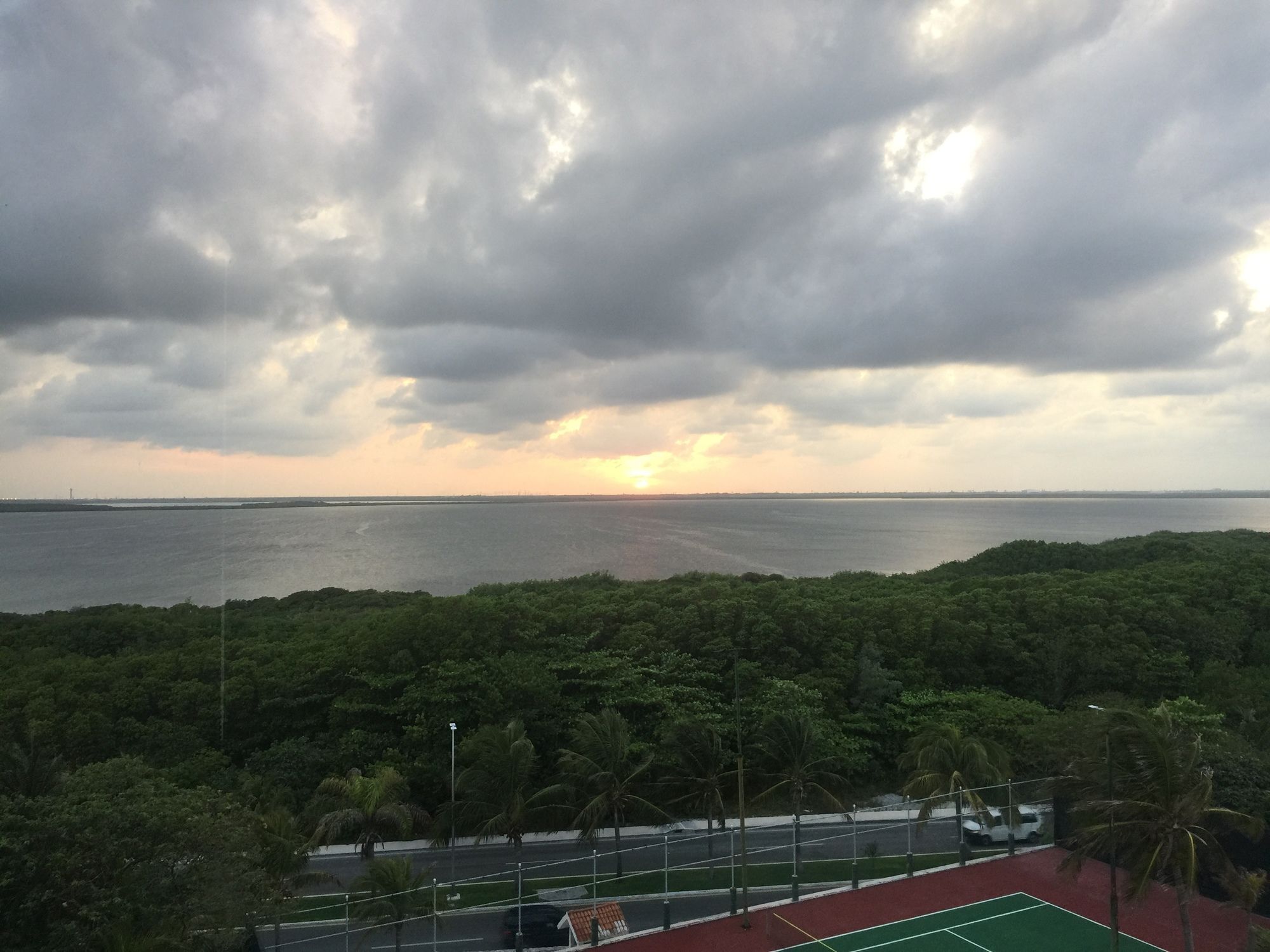Rodero By Solymar Front In Zone Cancún