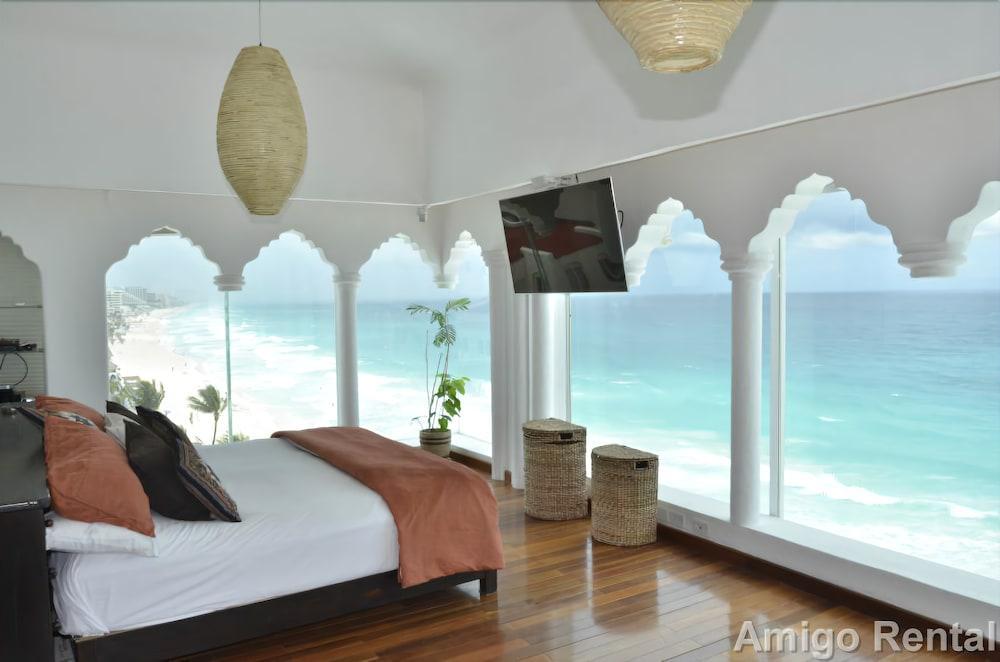 Amigo Cancun